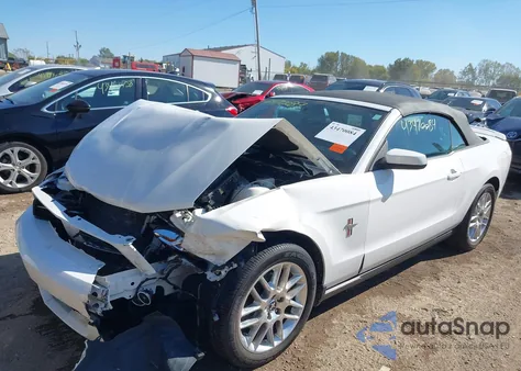 2012 Ford Mustang V6 Premium z USA, uszkodzony, nr VIN 1ZVBP8EM4C5269430